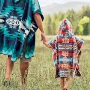 Pendleton Canyonland Hooded Towel American Indian Aztec Red Blue Kid Poncho L